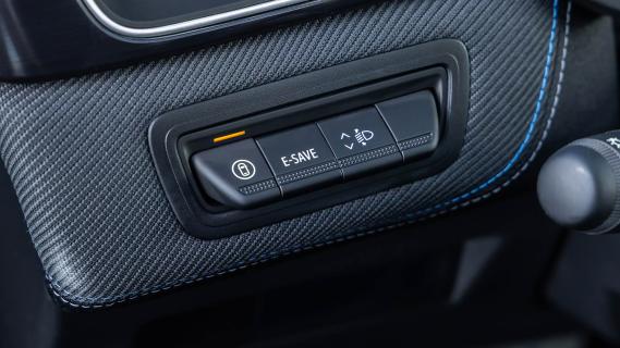 Renault Captur E-Tech Full Hybrid 145 Esprit Alpine 2024 review: interieur detail knop ADAS