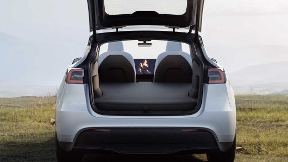 Tesla Model Y matras achterklep open
