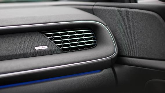 Xpeng G6 AWD Performance 2024 review: interieur detail ventilatie