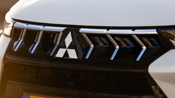 Mitsubishi ASX 1.3 DI-T Intense+ 2024 review: detail grille