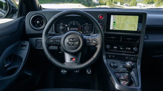 Toyota GR Yaris 2024 review: interieur dashboard