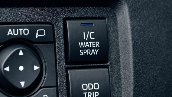 Toyota GR Yaris 2024 review: interieur detail knop intercooler spray