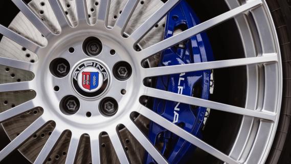 Alpina XB7 Manufaktur groen velg remschijf