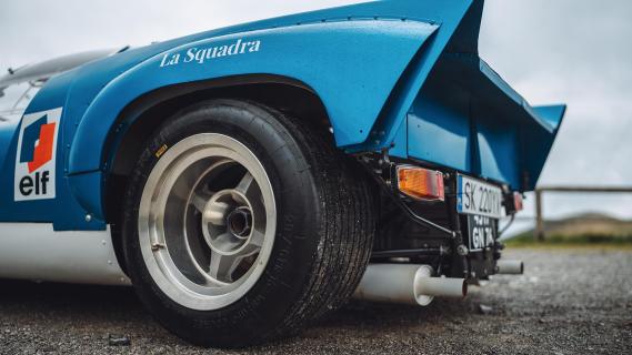 Klassieke Zagato Alpine detail achterzijde blauw