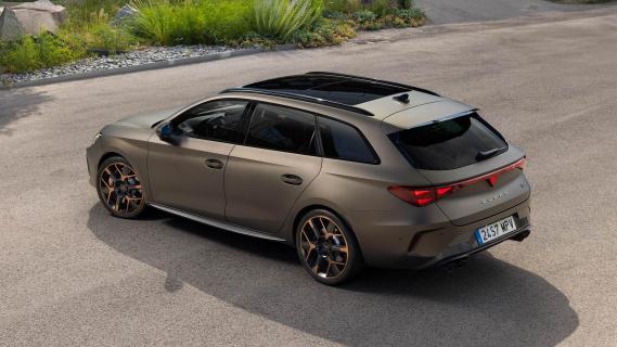 Cupra Leon Sportstourer VZ Performance 2024 review: 3/4 achter hoog