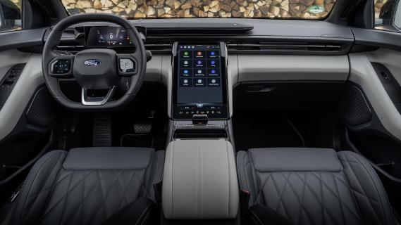 Ford Explorer Extended Range AWD (2024) blauw interieur dashboard