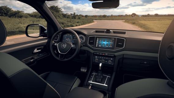 nieuwe oude Volkswagen Amarok interieur