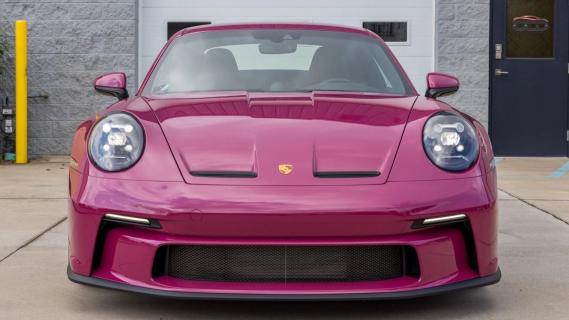 Voorkant Ruby Red 911 GT3 Touring