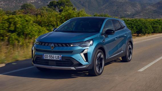 Renault Symbioz E-Tech Full Hybrid 145 Iconic 2024 review: 3/4 voor rijdend