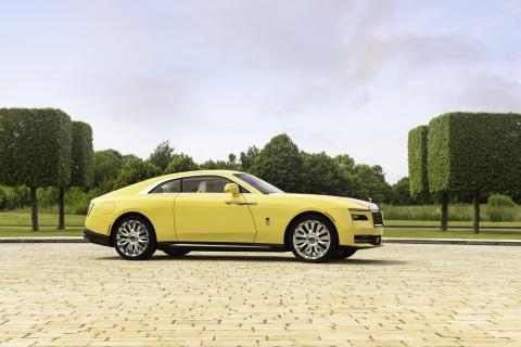 Rolls Royce Spectre Semaphore zijkant