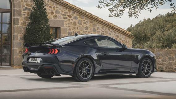 Ford Mustang Dark Horse 2024