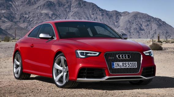 Audi RS 5 Coupe (8T) facelift rood zijkant voor