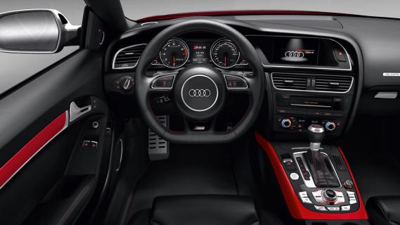 Audi RS 5 Coupe (8T) interieur