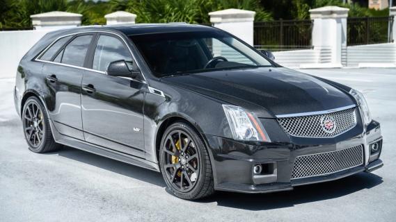 Cadillac CTS-V Wagon Nicholas Cage zwart rechtsvoor schuin