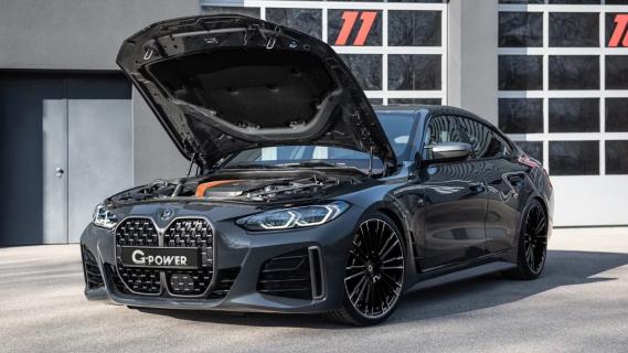 G-Power M440i Gran Coupe donkergrijs zijkant voor schuin motorkap open