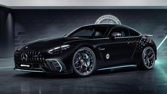 Mercedes-AMG GT Pro Motorsport Collectors Edition (2024) zwart linksvoor rechts hoog laag logo studio