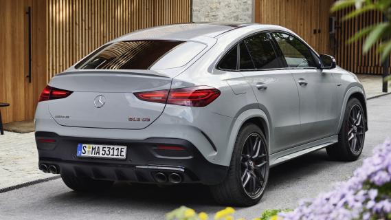 Mercedes GLE 53 grijs zijkant voor