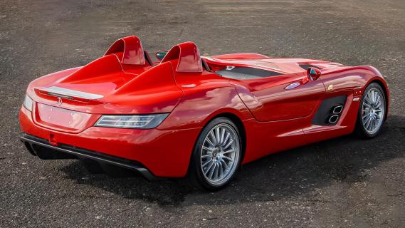 Mercedes SLR Stirling Moss rood Bonhams veiling zijkant achter schuin