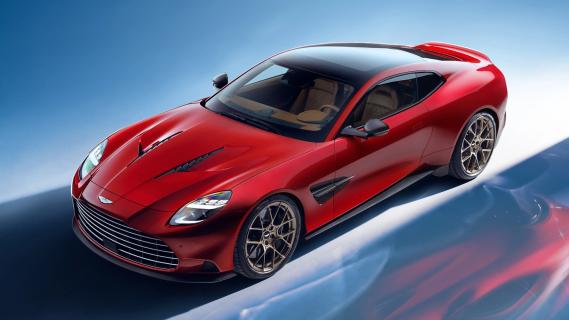 Aston Martin Vanquish (2024) rood zijkant boven