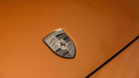 Porsche Panamera Turbo E-Hybrid 2024 review detail logo badge Turbonit