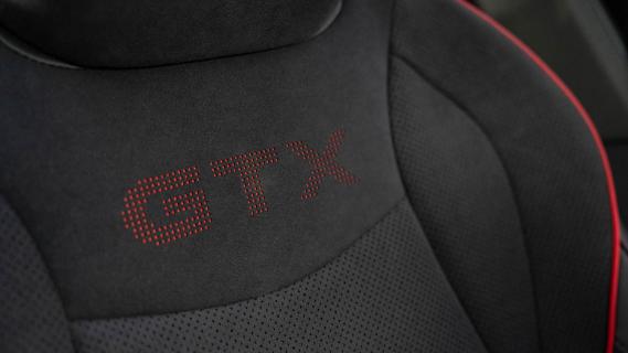 Volkswagen ID.7 GTX Tourer 2024 review interieur detail stoel logo