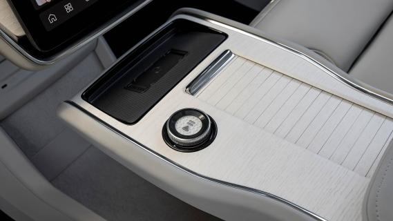 Volvo EX90 Twin Motor Performance Ultra 2024 review: interieur detail middenconsole