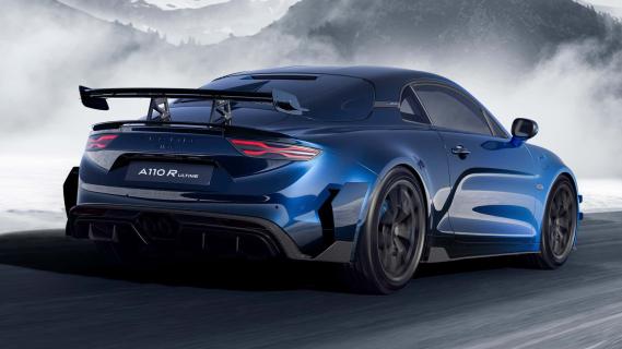 Alpine A110 R Ultieme blauw (2024) zijkant achter schuin links rijdend