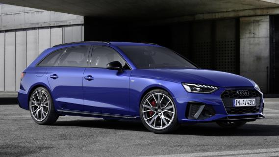 Audi A4 Avant S-Line Competition (B8) blauw (2024) zijkant voor rechts schuin