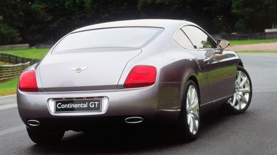 Bentley Continental GT zijkant achter rechts