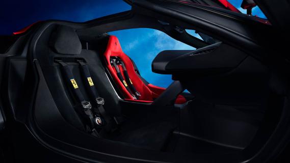 Ferrari F80 2024 interieur stoelen