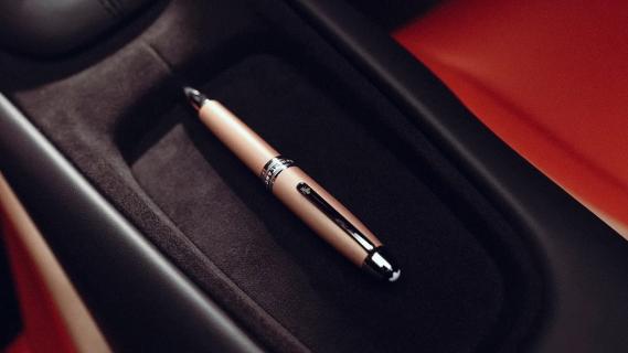 Ferrari Roma Spider Tailor Made brons Mont Blanc pen Meisterstück