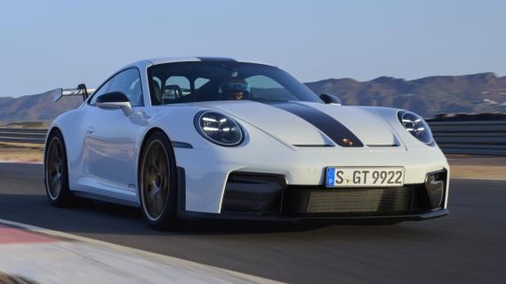 Porsche 911 GT3 (992.2) facelift wit rijdend