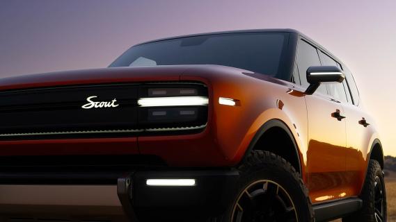 Scout Traveler SUV 2024 detail voor koplamp led dagrijverlichting