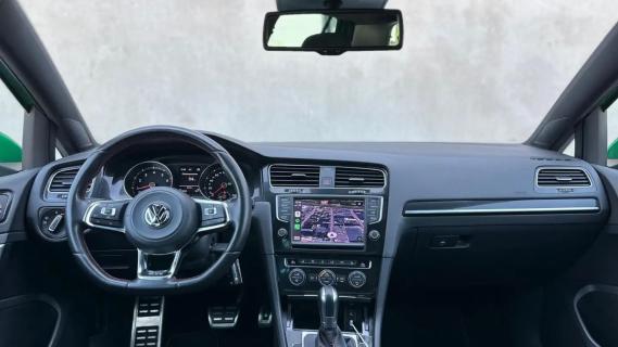 Volkswagen Golf GTI Performance groen (2016) interieur dashboard