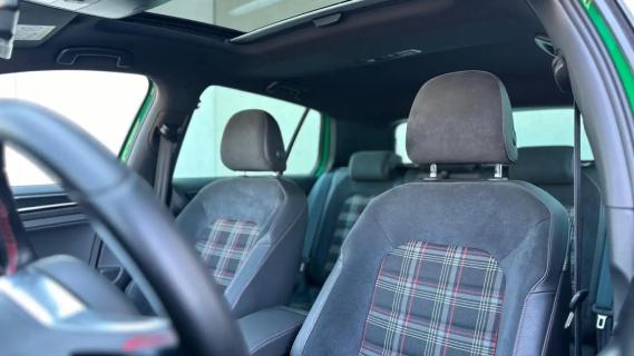 Volkswagen Golf GTI Performance groen (2016) interieur stoelen