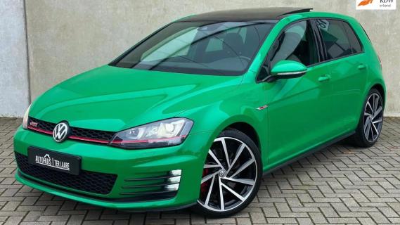 Volkswagen Golf GTI Performance groen (2016) zijkant voor schuin links