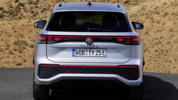 Volkswagen Tayron (2024) zilvergrijs achterkant