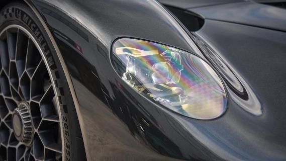 Aston Martin Valkyrie koplamp