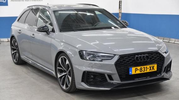 Audi RS 4 bij Domeinen (2019) grijs zijkant rechtsachter schuin