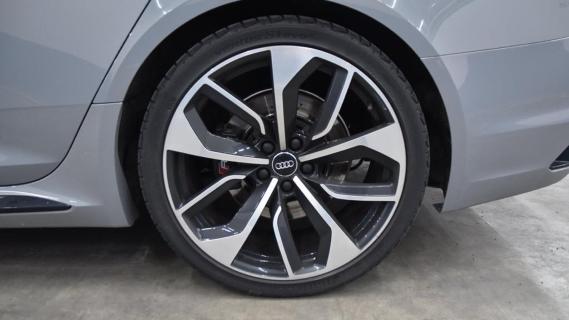 Audi RS 4 bij Domeinen (2019) grijs velg