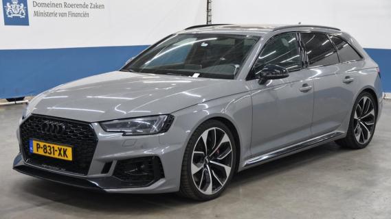 Audi RS 4 bij Domeinen (2019) grijs zijkant rechtsachter schuin