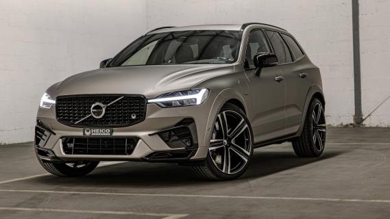 Heico Volvo XC60 Polestar beige zijkant linksvoor schuin