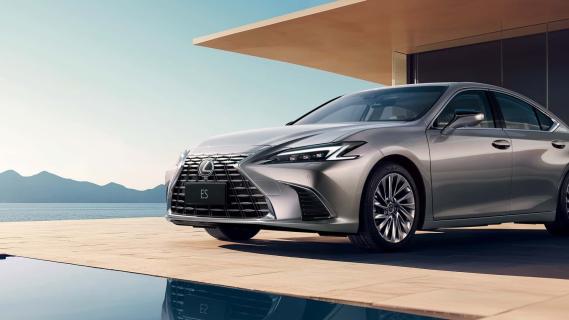 Lexus ES facelift (2025) grijs voor