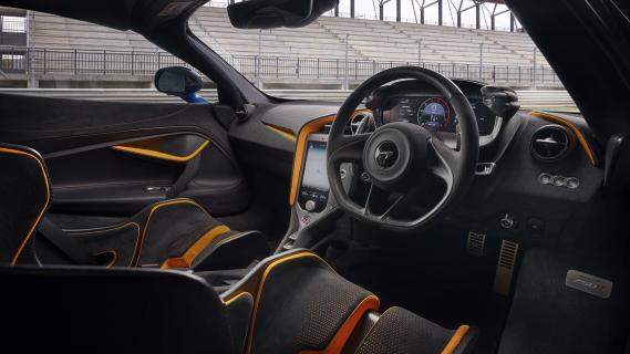 McLaren 750S interieur dashboard