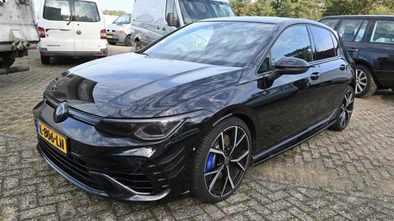 Volkswagen Golf R Performance Domeinen