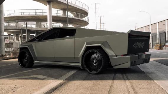 Tesla Cybertruck Waido Cyberbeast bodykit (2024) grijs links achter schuin