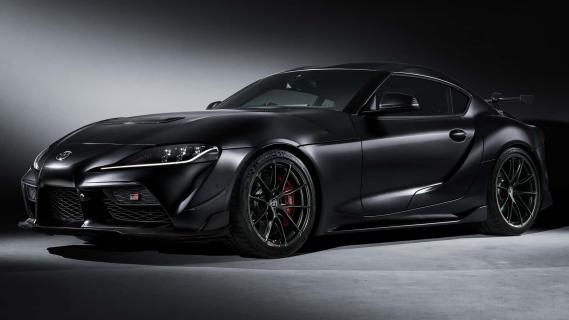 Toyota GR Supra A90 Special Edition (A90) zwart (2025) zijkant voor schuin rechts laag studio