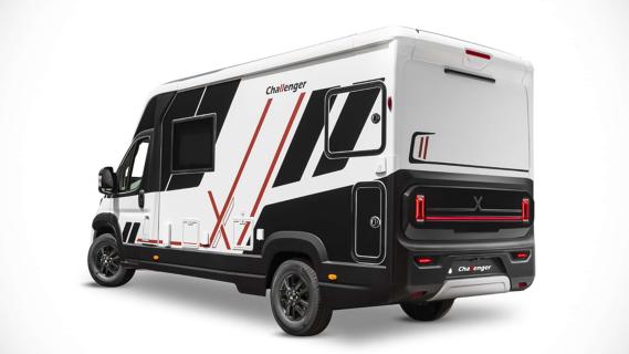 Challenger X150 camper PHEV (2024) zijkant links schuin achter