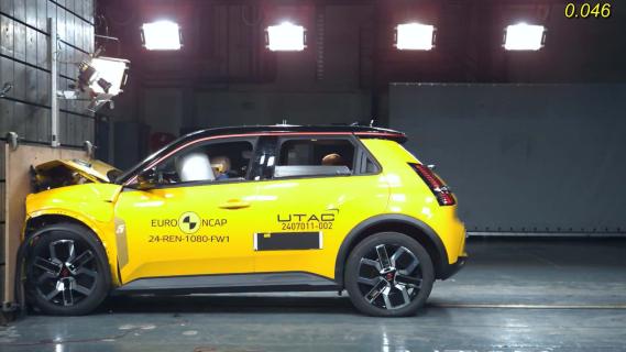 Renault 5 EV geel zijkant crash Euro NCAP