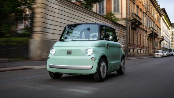 Fiat Topolino groen (2025) voorzijde links schuin voor